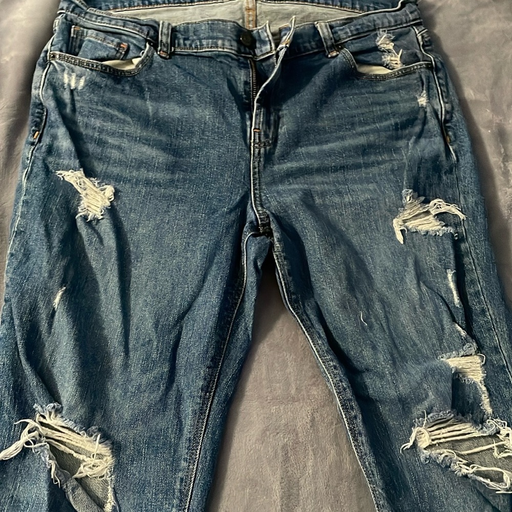 Old navy boy friend mid rise size 10 jeans